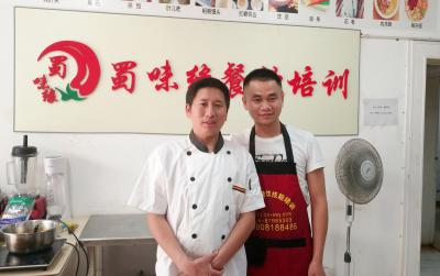 什么季節(jié)吃好火鍋?zhàn)詈茫砍曰疱佊惺裁醋⒁馐马?xiàng)？