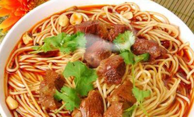 面食培訓(xùn)哪家專(zhuān)業(yè):打鹵面，香味四溢富有勁道的家常面食！