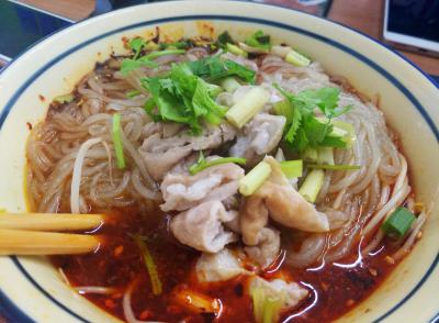 肥腸粉培訓(xùn)哪家味道好？自制紅薯粉不斷條不膩湯