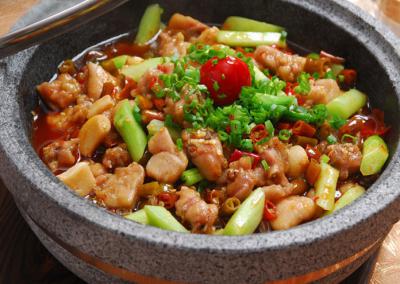 火鍋兔技能訓練哪里好？底料炒制和湯料調制