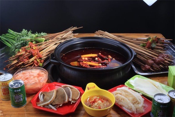 四川成都串串香培訓班哪家好？串串香底料技術培訓哪家好？